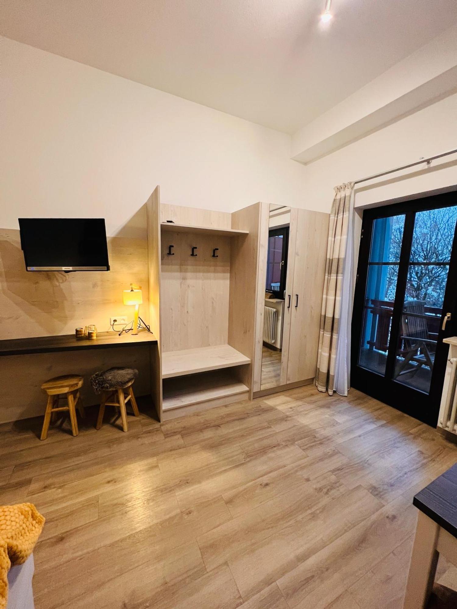 Apartment Wunderschoenes Mit Bademantelgang Zur Wohlfuehltherme *