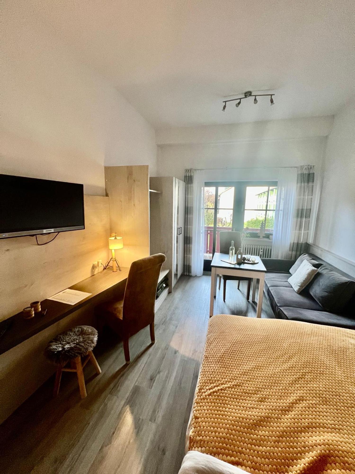 Appartement Wunderschoenes Mit Bademantelgang Zur Wohlfuehltherme Bad Griesbach im Rottal